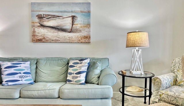 STEPS TO SAND! Sapphire Beach bliss: Renovated 2 bed 2.5 bath at Crystal Cove in St Thomas