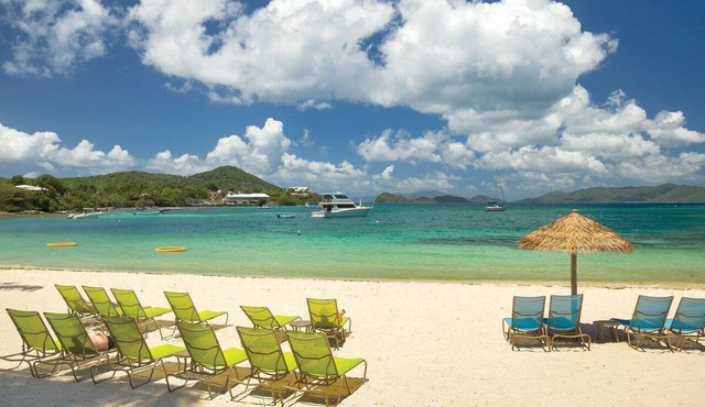 Studio Stay St. Thomas w/Pool & Balcony in East End