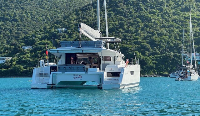 Sun-Kissed Sailing: A Caribbean Beach Experience from Islas Vírgenes de Estados Unidos, Santo Tomás in St Thomas