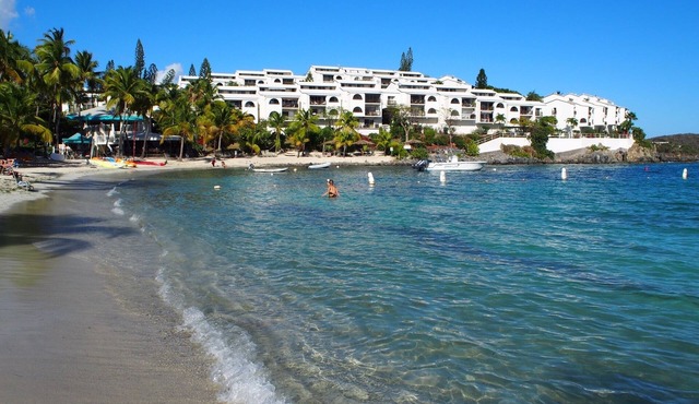 Too Blue Villa - Spectacular Caribbean Front 3B/3B in St. Thomas