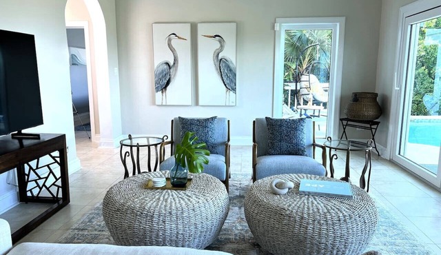 Villa La Brisa Luxe Hideaway in Northside