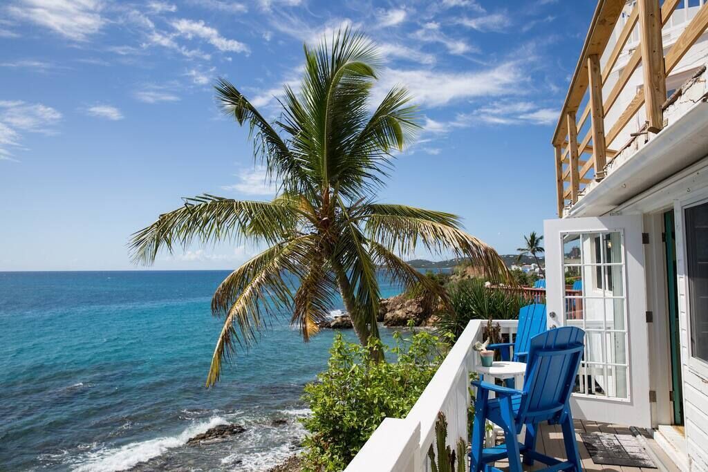 Estate Frenchman Bay Apartment | Salty Sway III - 1bed/1bath Beach House