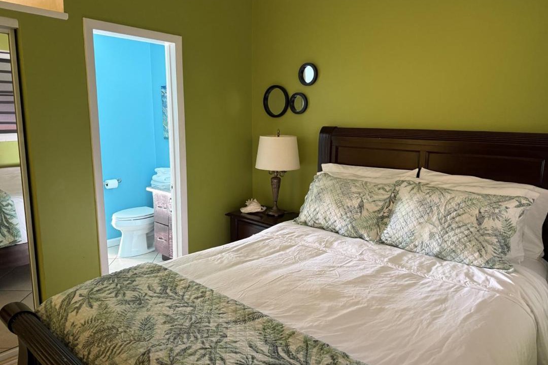Red Hook Apartment | Red Hook Retreat with Stunning Ocean Views