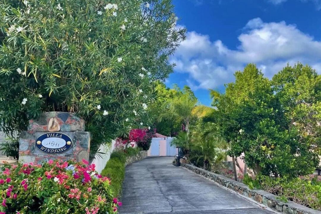 Point Rendezvous Villa | Windsong Villa - Sleeps 8 Stunning Views