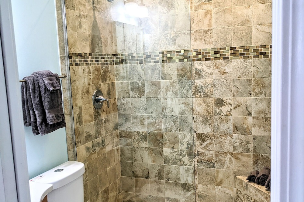 Photo of Bathroom in Estate Coakley Bay