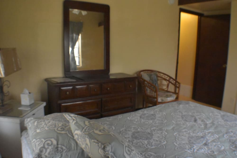 Photo of Bedroom in Benner