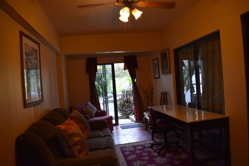 Photo of Livingroom in Benner
