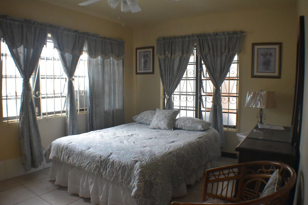 Photo of Bedroom in Benner