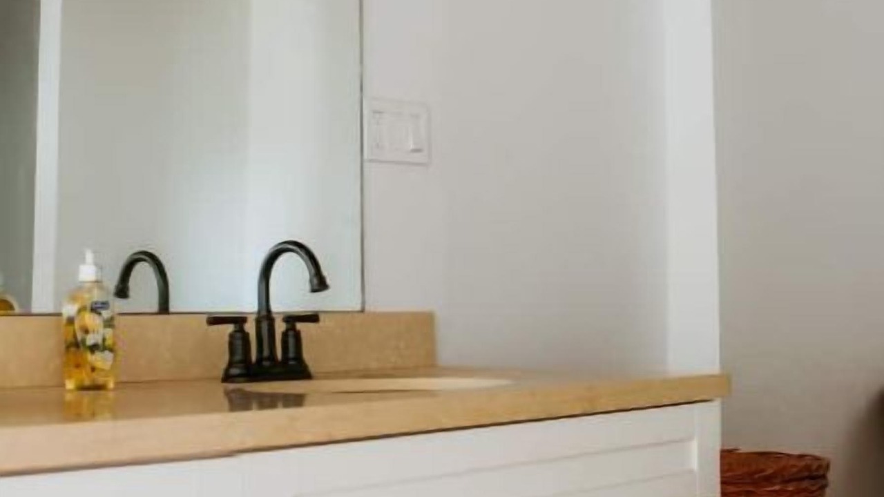 Photo of Bathroom in Estate Turner Hole