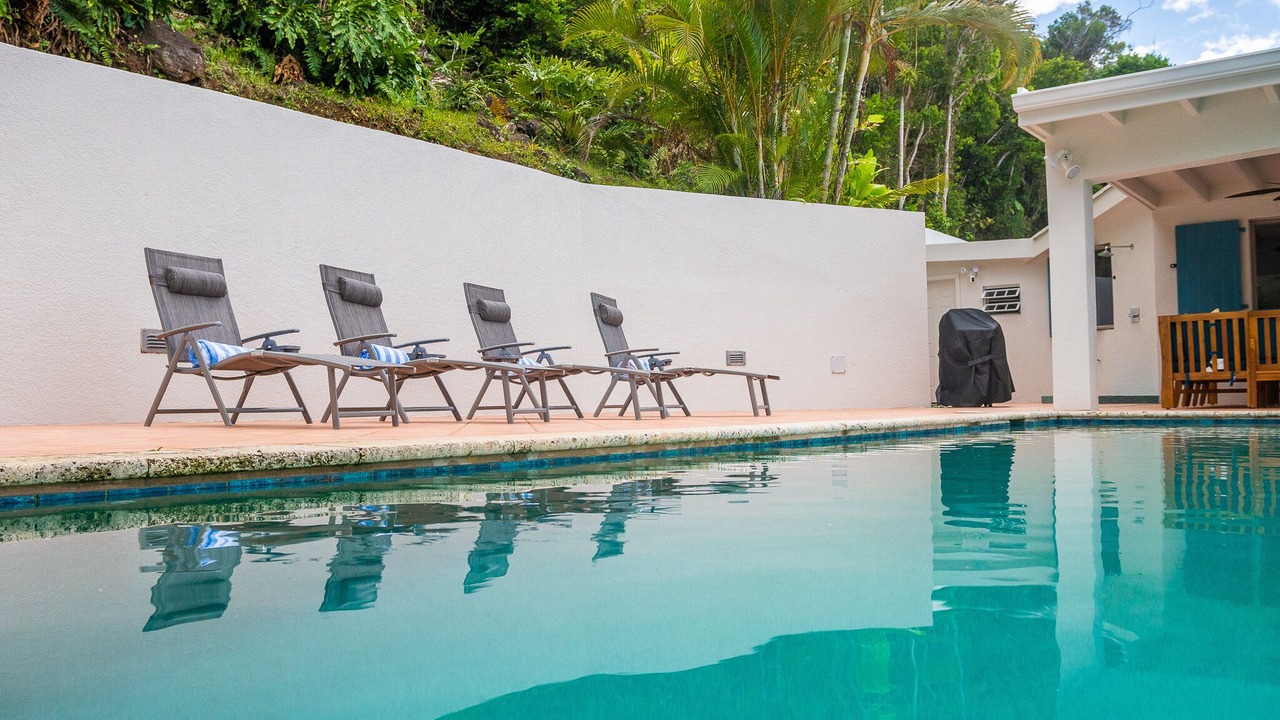 Photo of Outdoor in Estate Caret Bay