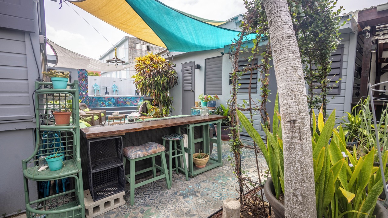Photo of Patio Balcony in Estate East Street