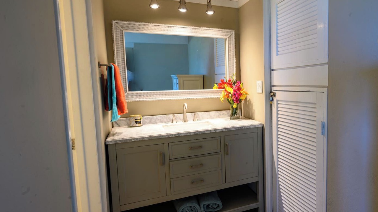Photo of Bathroom in Estate Teague Bay