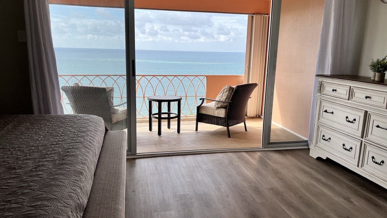 Photo of Bedroom in Estate Coakley Bay