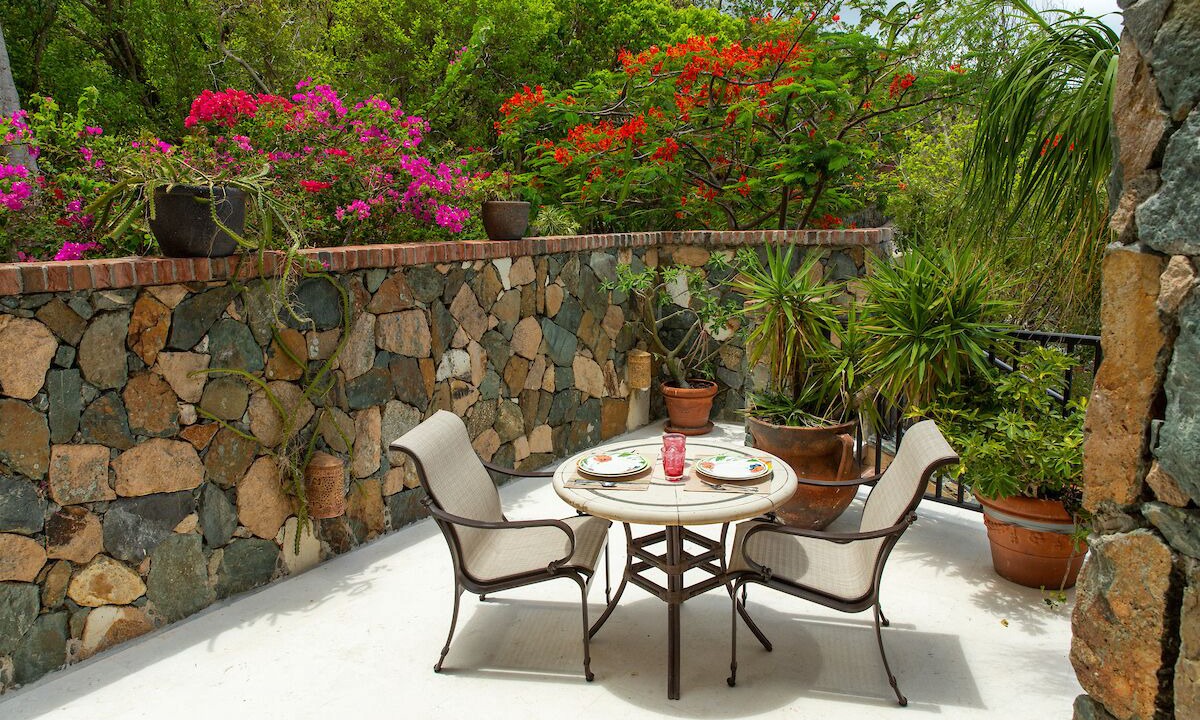 Photo of Outdoor in Estate Peter Bay