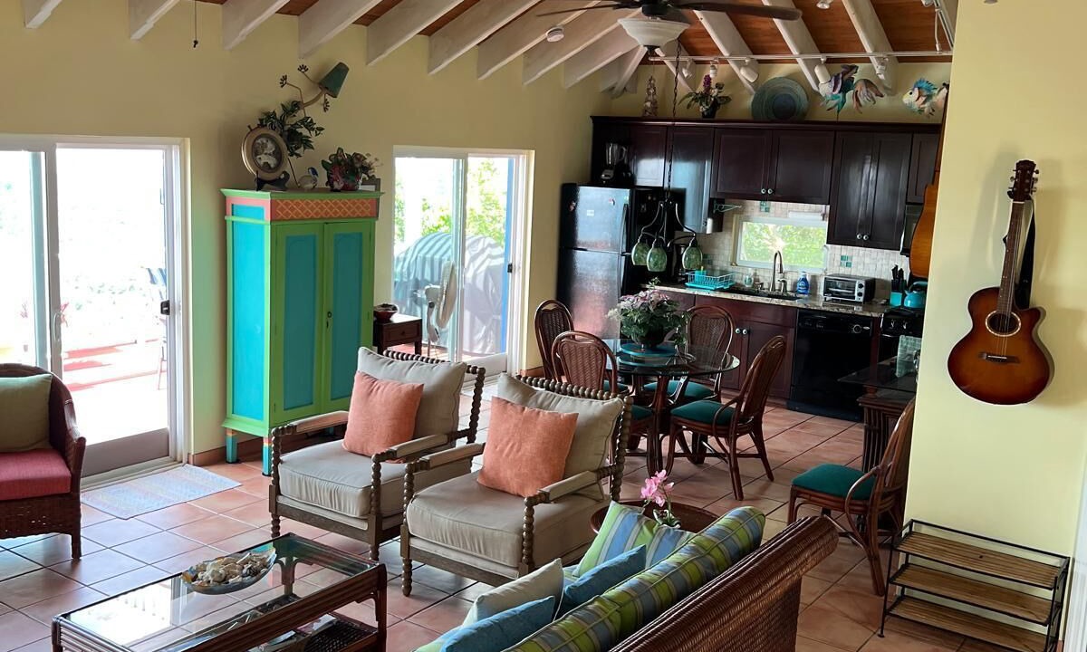 Photo of Livingroom in Estate Saint Joseph and Rosendal