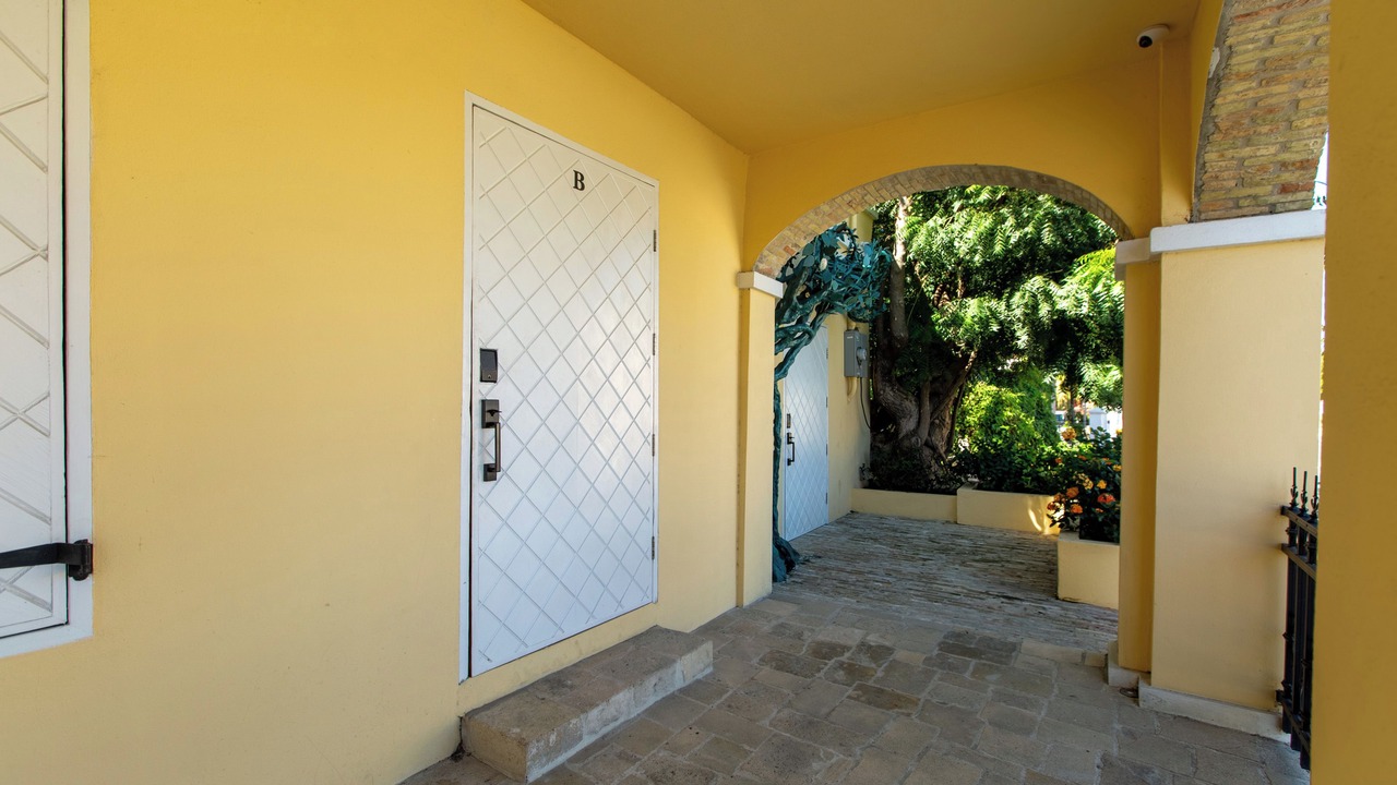 Photo of Outdoor in Estate East Street