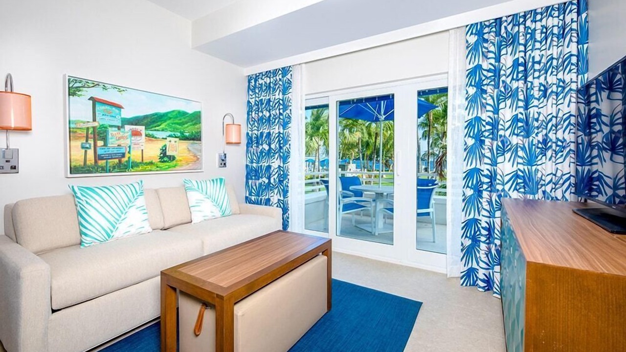 Photo of Livingroom in Estate Frenchman Bay