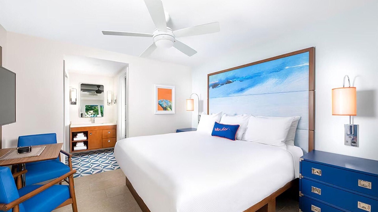 Photo of Bedroom in Estate Frenchman Bay