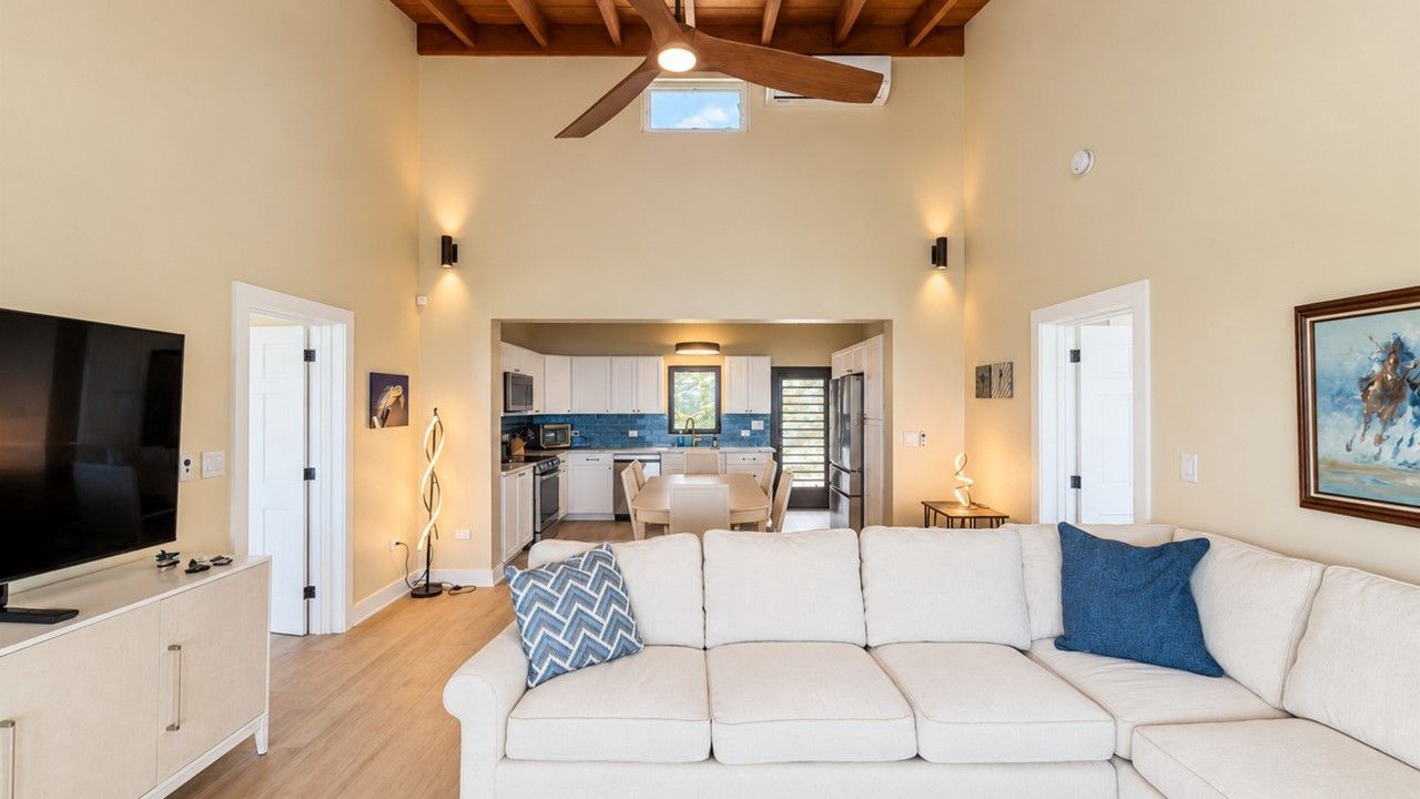 Photo of Livingroom in Estate Sprat Hall
