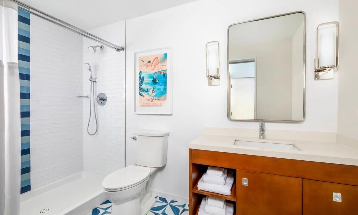 Photo of Bathroom in Estate Frenchman Bay