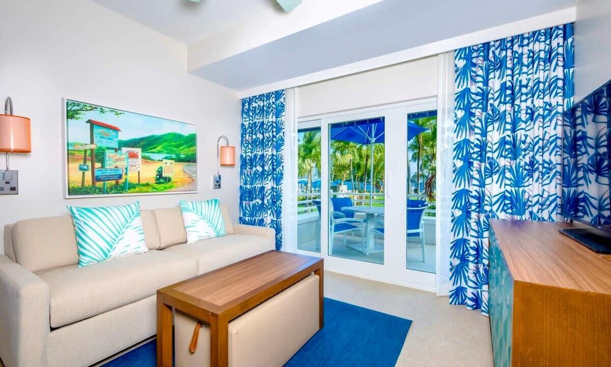 Photo of Livingroom in Estate Frenchman Bay