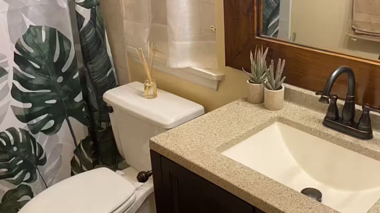 Photo of Bathroom in Estate Southgate