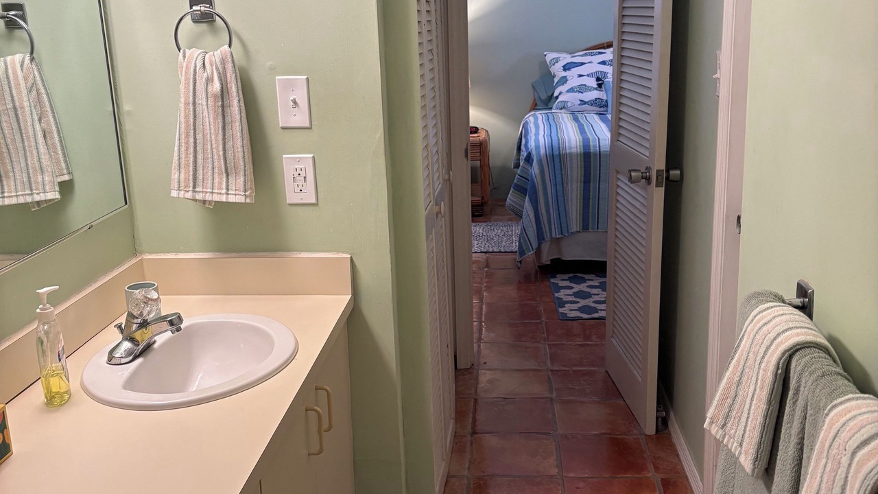 Photo of Bathroom in Chenay Bay