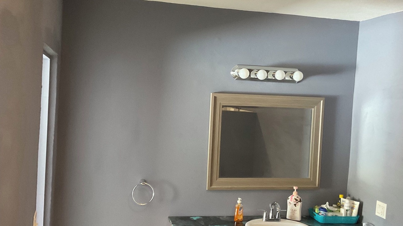 Photo of Bathroom in Estate East Street