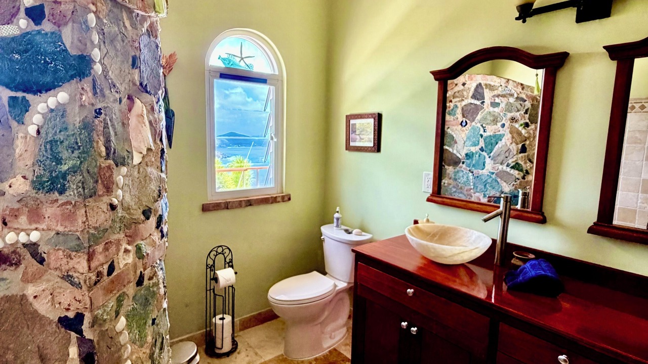 Photo of Bathroom in Estate Freemans Ground