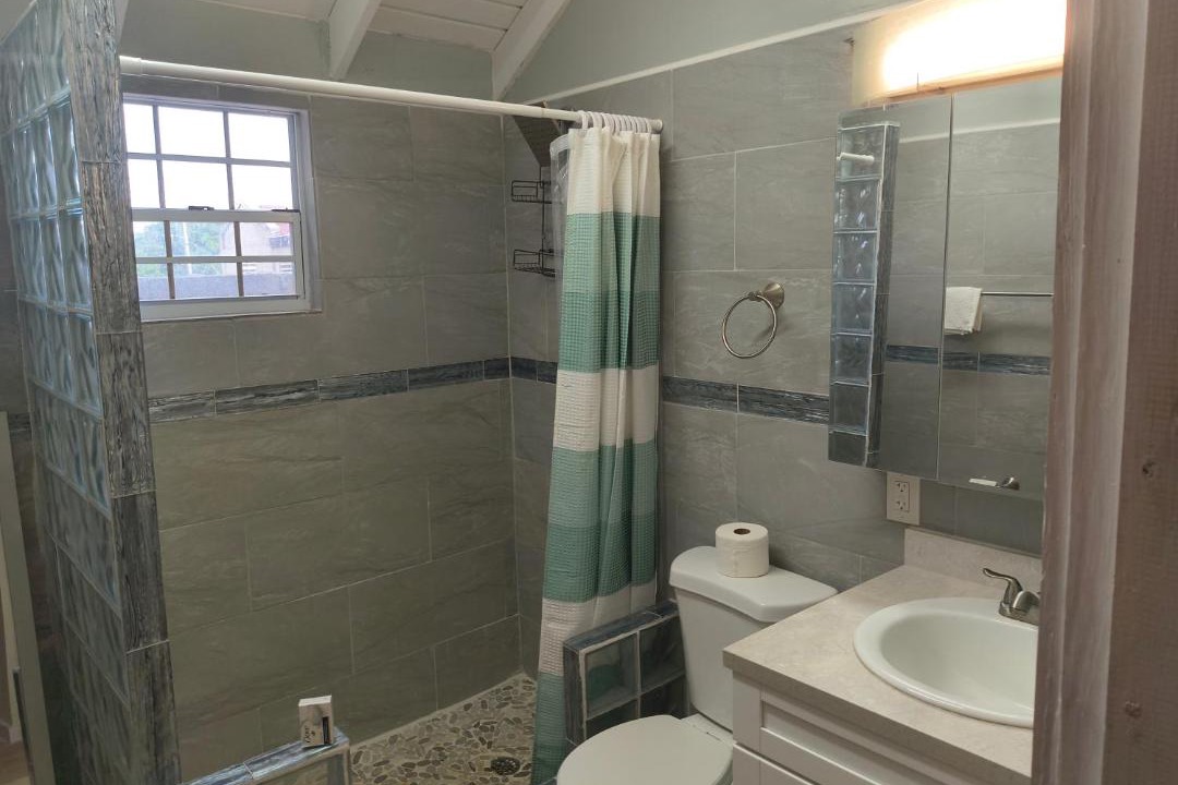 Photo of Bathroom in Estate East Street