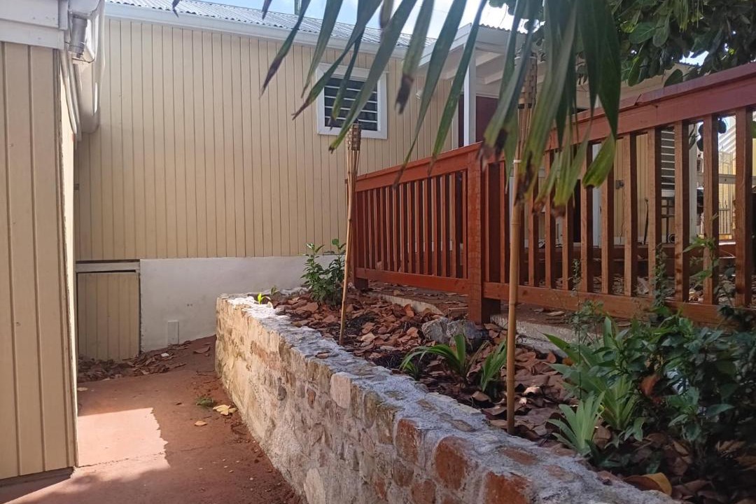 Photo of Patio Balcony in Estate East Street