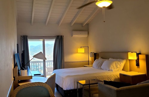 Estate Raphune Hotel | Boundless Bliss Hotel