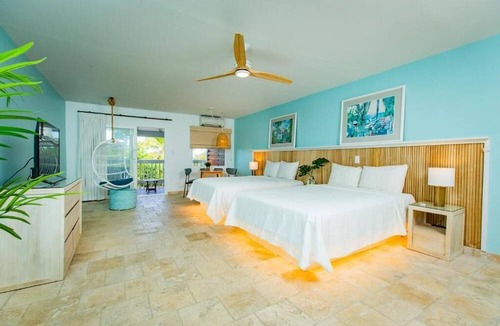 Testman Resort | Tamarind Reef Resort Spa & Marina