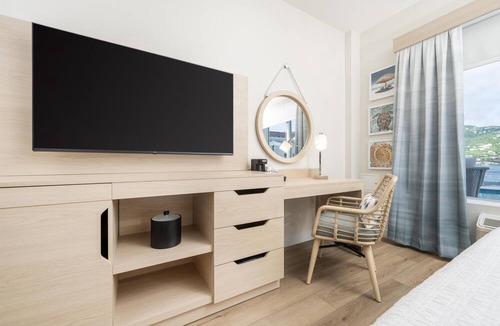 Havensight Hotel | Hampton by Hilton St. Thomas