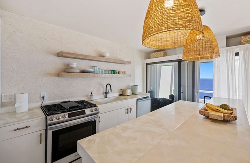 Estate Lovenlund Condo | 5 mins to Magen's Bay! Near ferry & restaurants