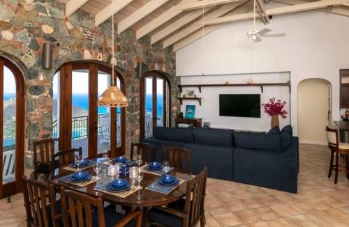 Point Rendezvous Villa | Windsong Villa - Sleeps 8 Stunning Views