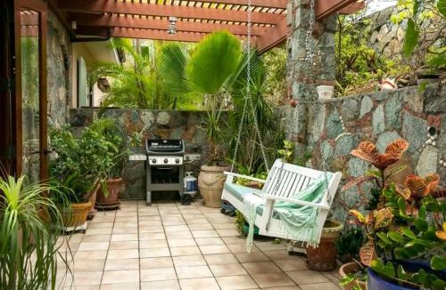 Point Rendezvous Villa | Windsong Villa - Sleeps 8 Stunning Views